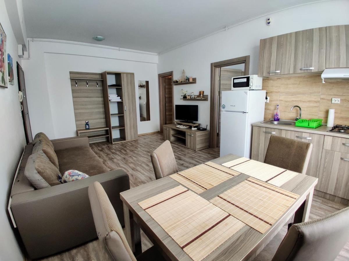 מאמאיה Summerland Beach&Sun Apartments מראה חיצוני תמונה