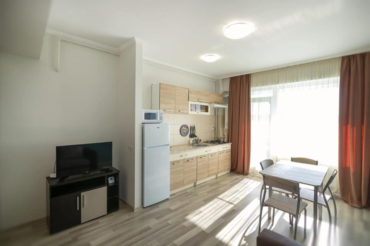 מאמאיה Summerland Beach&Sun Apartments מראה חיצוני תמונה